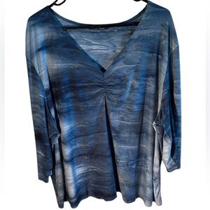 Only Nine Woman Blue V-Neck Women's Top